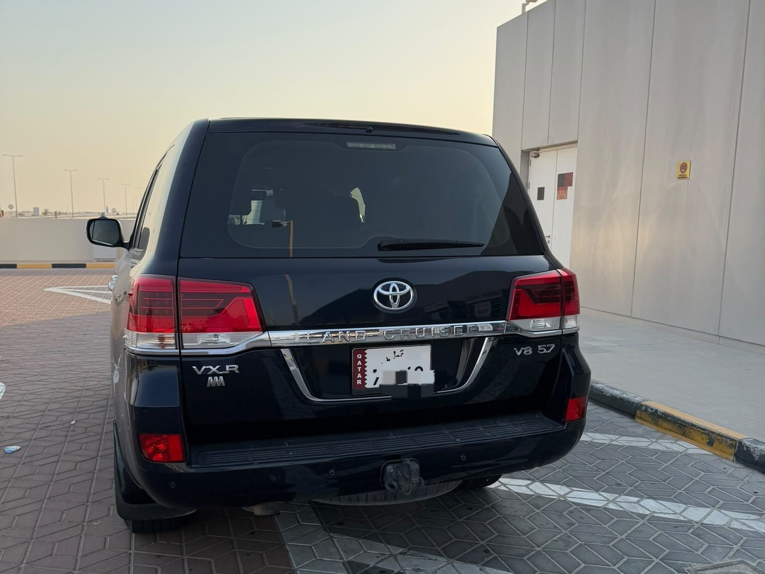 Toyota Land Cruiser VX.R 2016 - Image 2