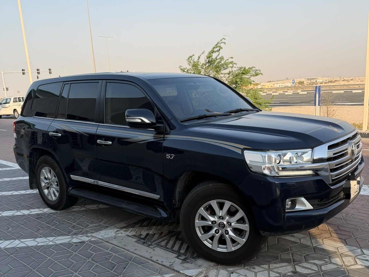 Toyota Land Cruiser VX.R 2016 - Image 3