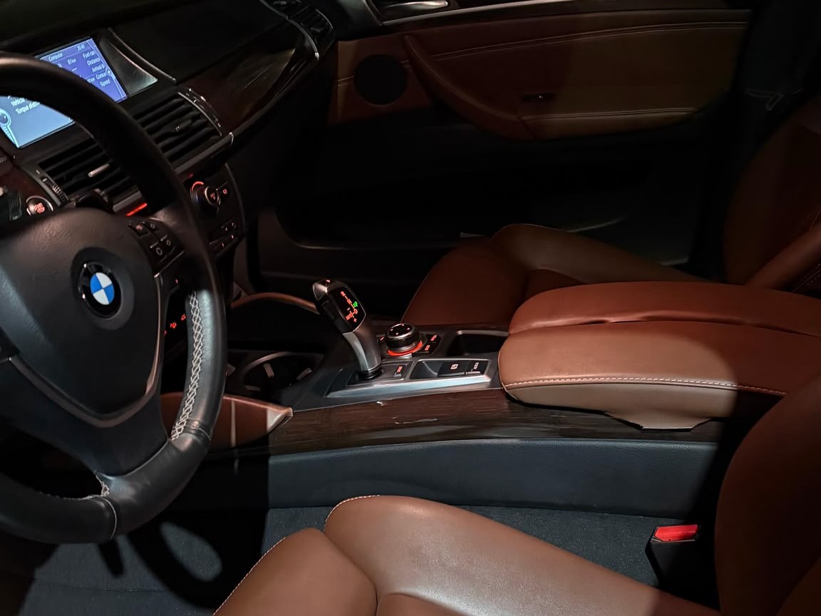 BMW X-Series X6 2013 - Image 2