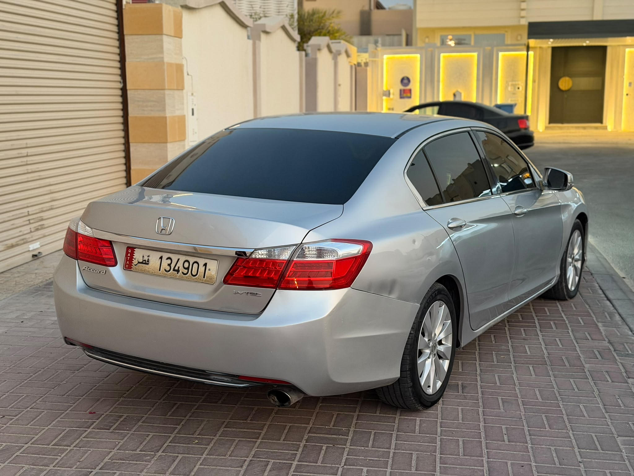 Honda Accord 2014 - Image 2