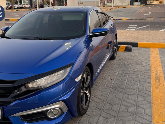 Honda Civic 2017 - Image 2