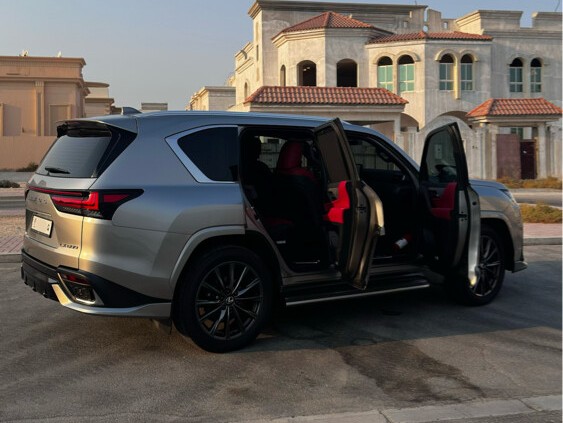 Lexus LX 600  F-Sport 2026 - Image 4