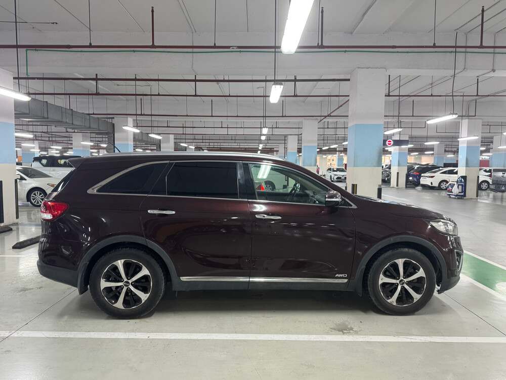 Kia Sorento 2015 - Image 2
