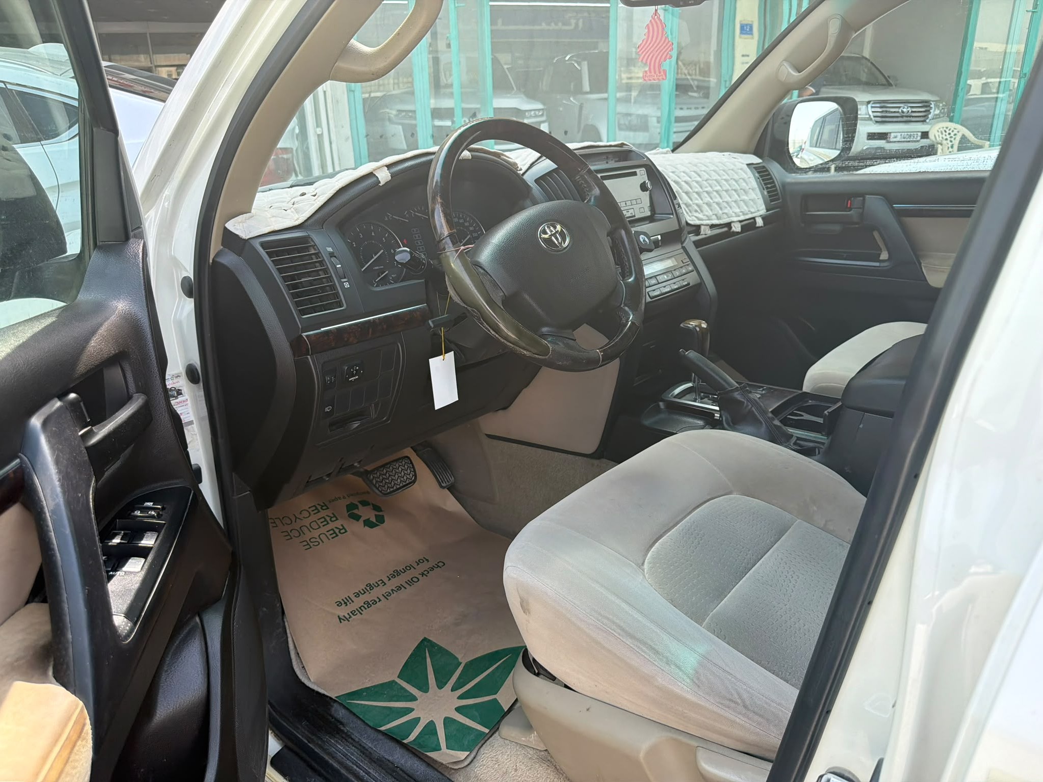 تويوتا لاند كروزر جي اكس ار v8 2010 - Image 4