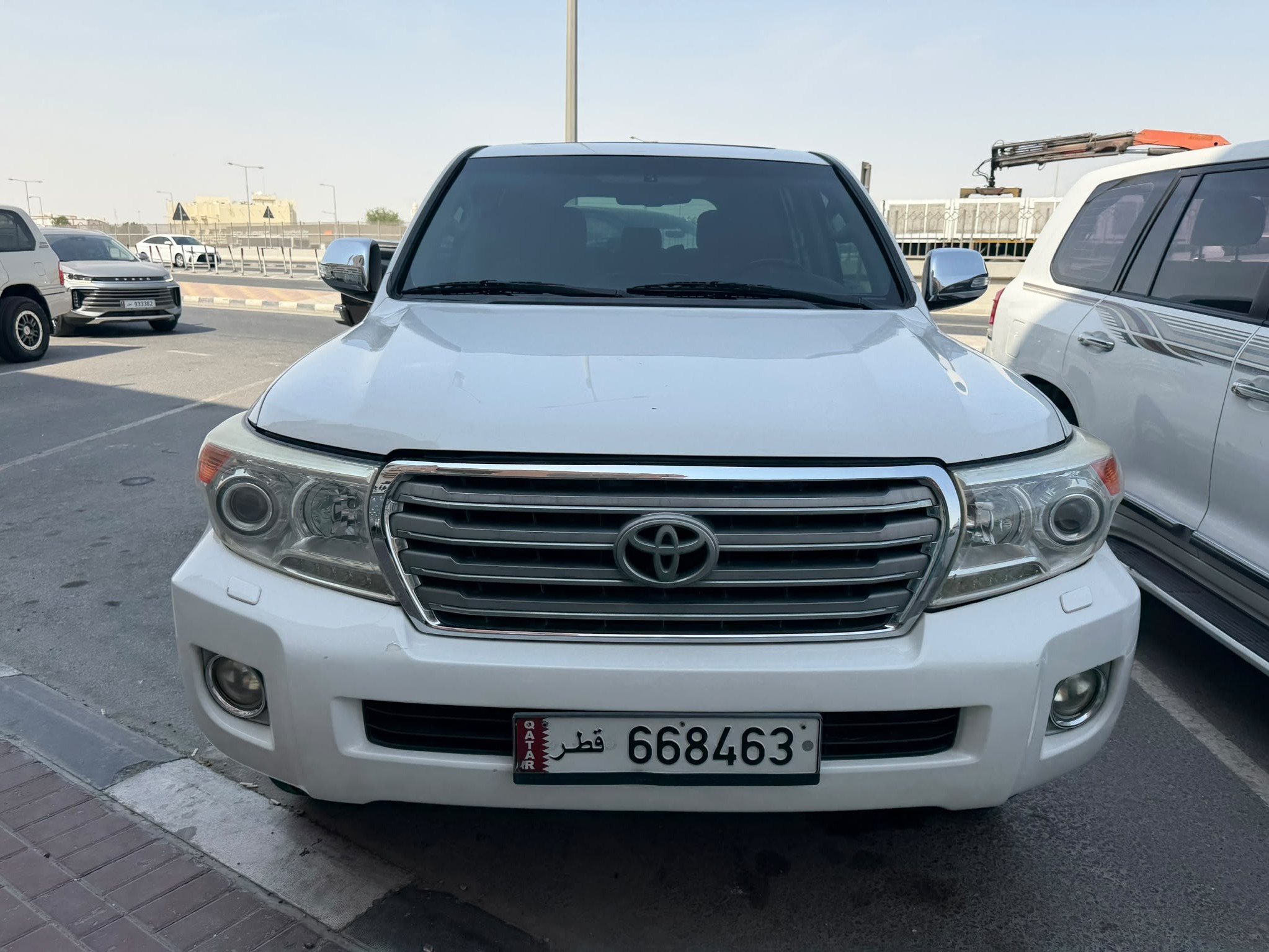 Toyota Land Cruiser GXR v8 2013 - Image 2