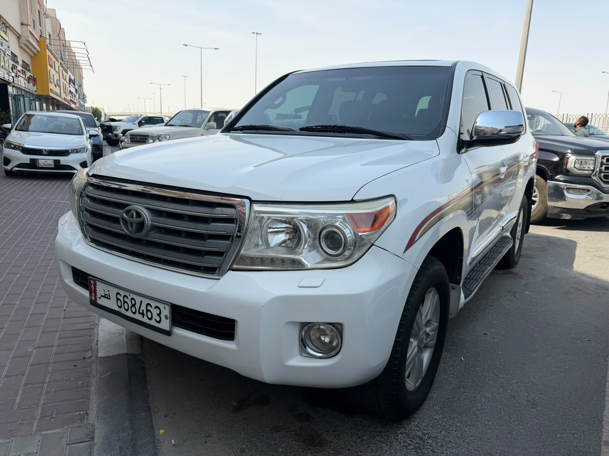Toyota Land Cruiser GXR v8 2013 - Image 3