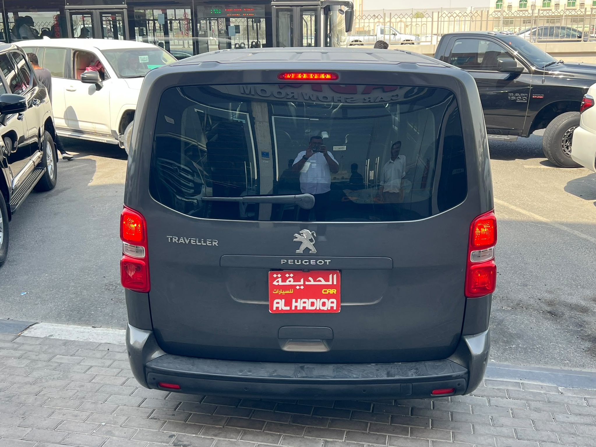 بيجو Travller 2022 - Image 3
