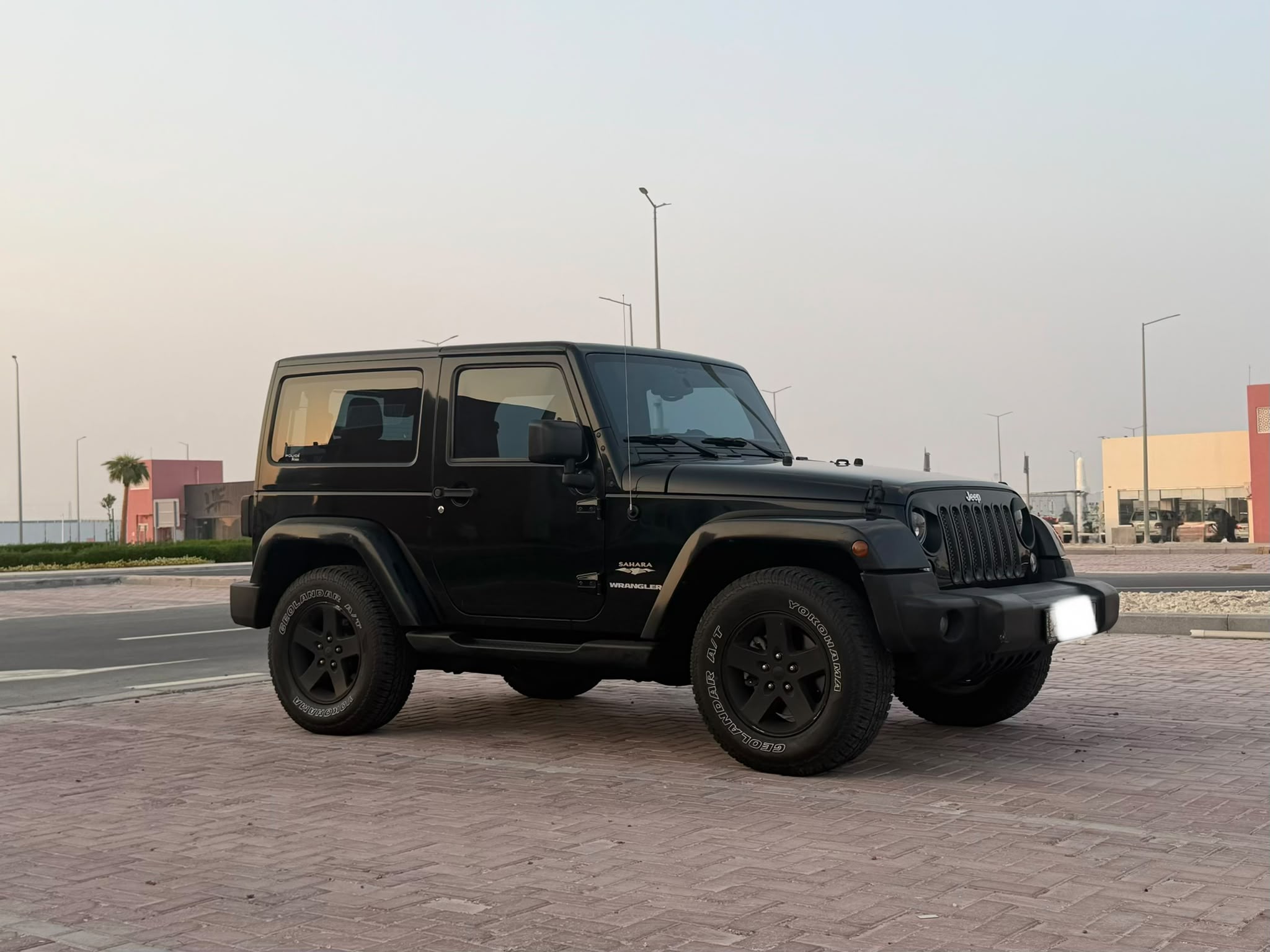 جيب رانجلر صحارى 2015 - Image 1