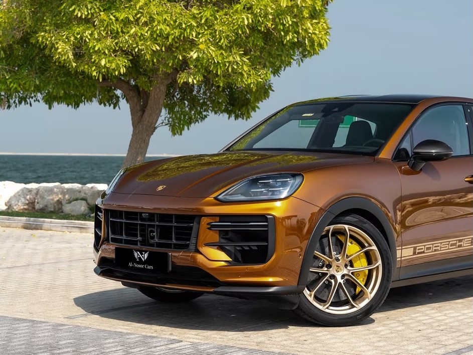 Porsche Cayenne GTS 2024 - Image 2