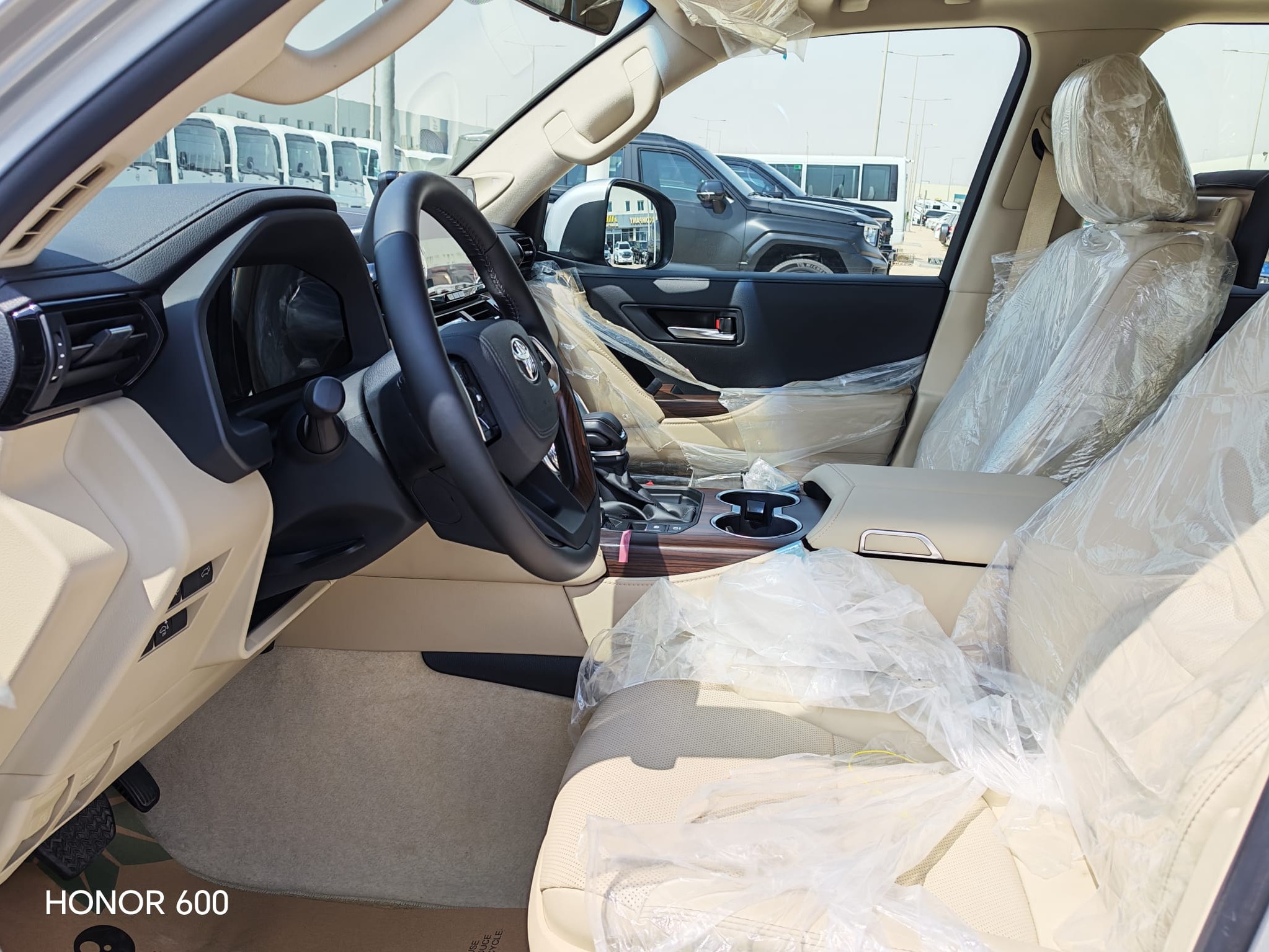 Toyota Land Cruiser GX.R 2025 - Image 3