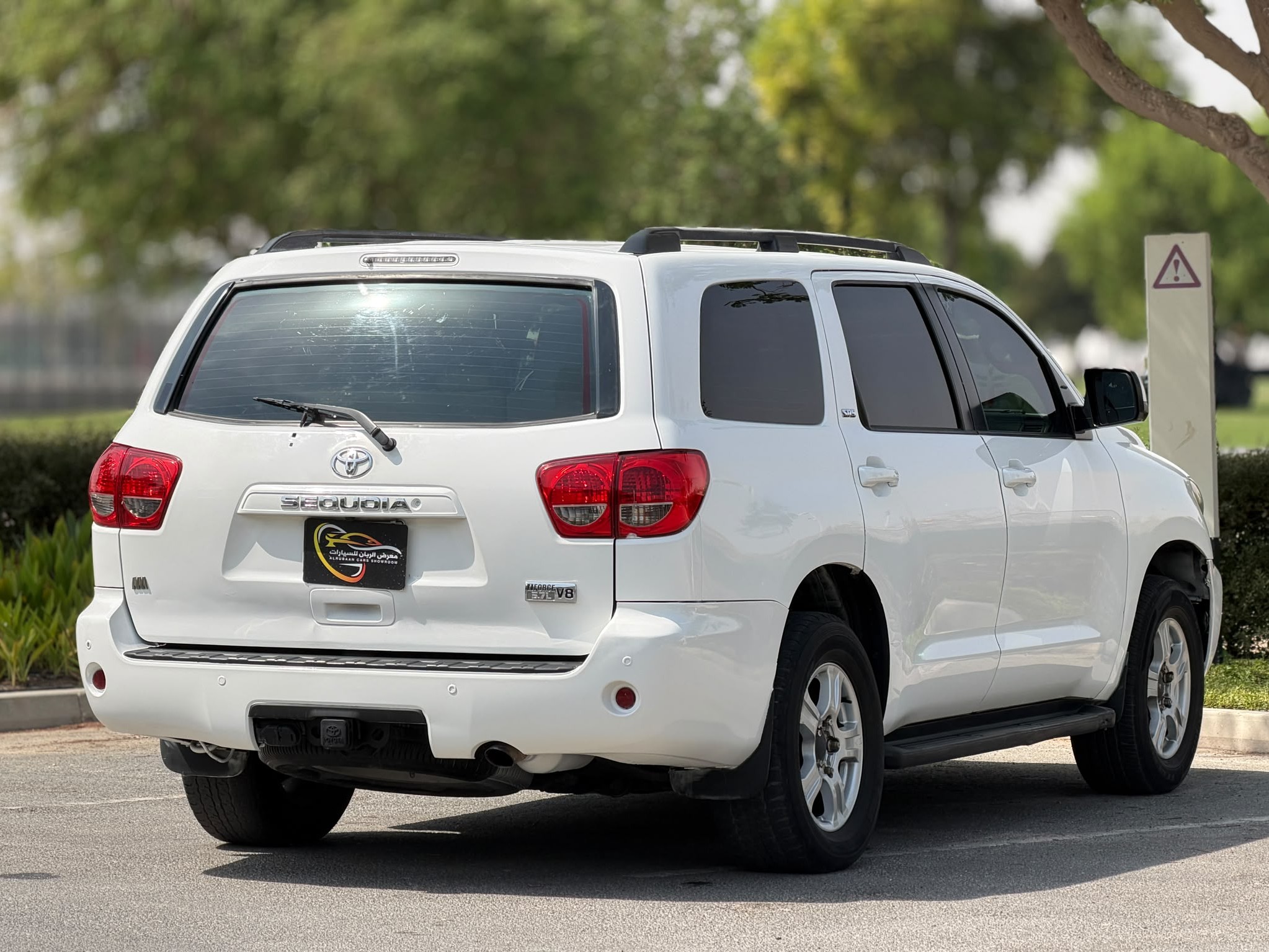 Toyota Sequoia SR5 2016 - Image 4