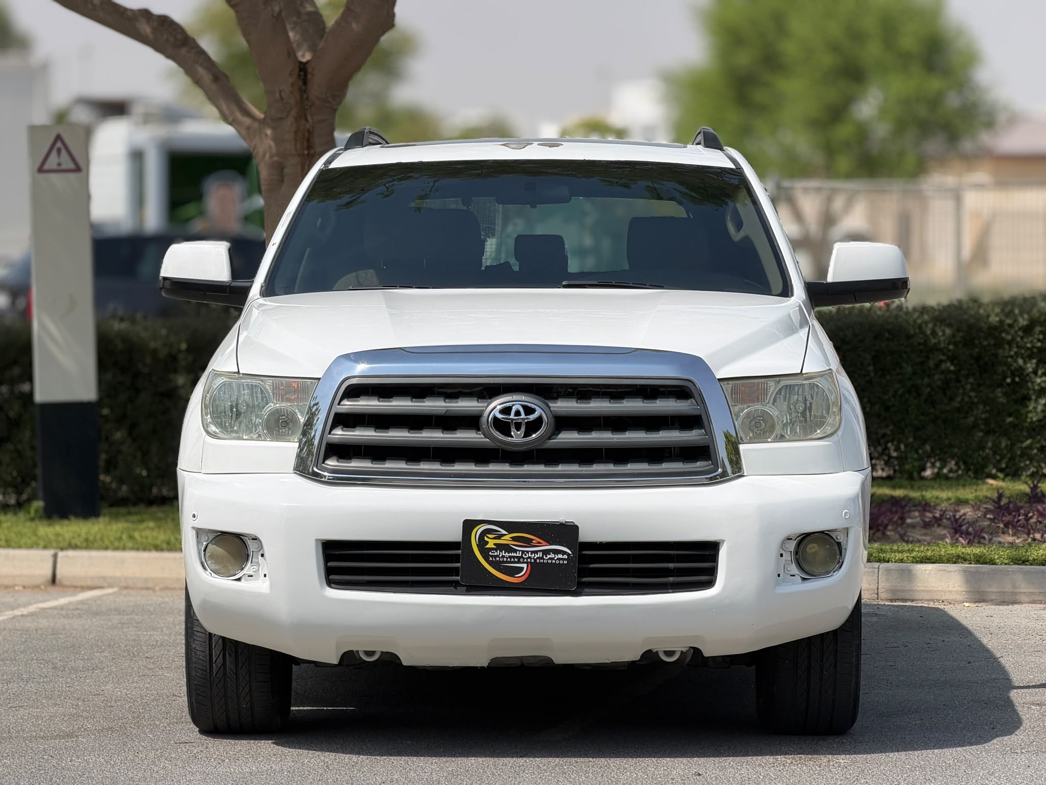 Toyota Sequoia SR5 2016 - Image 2