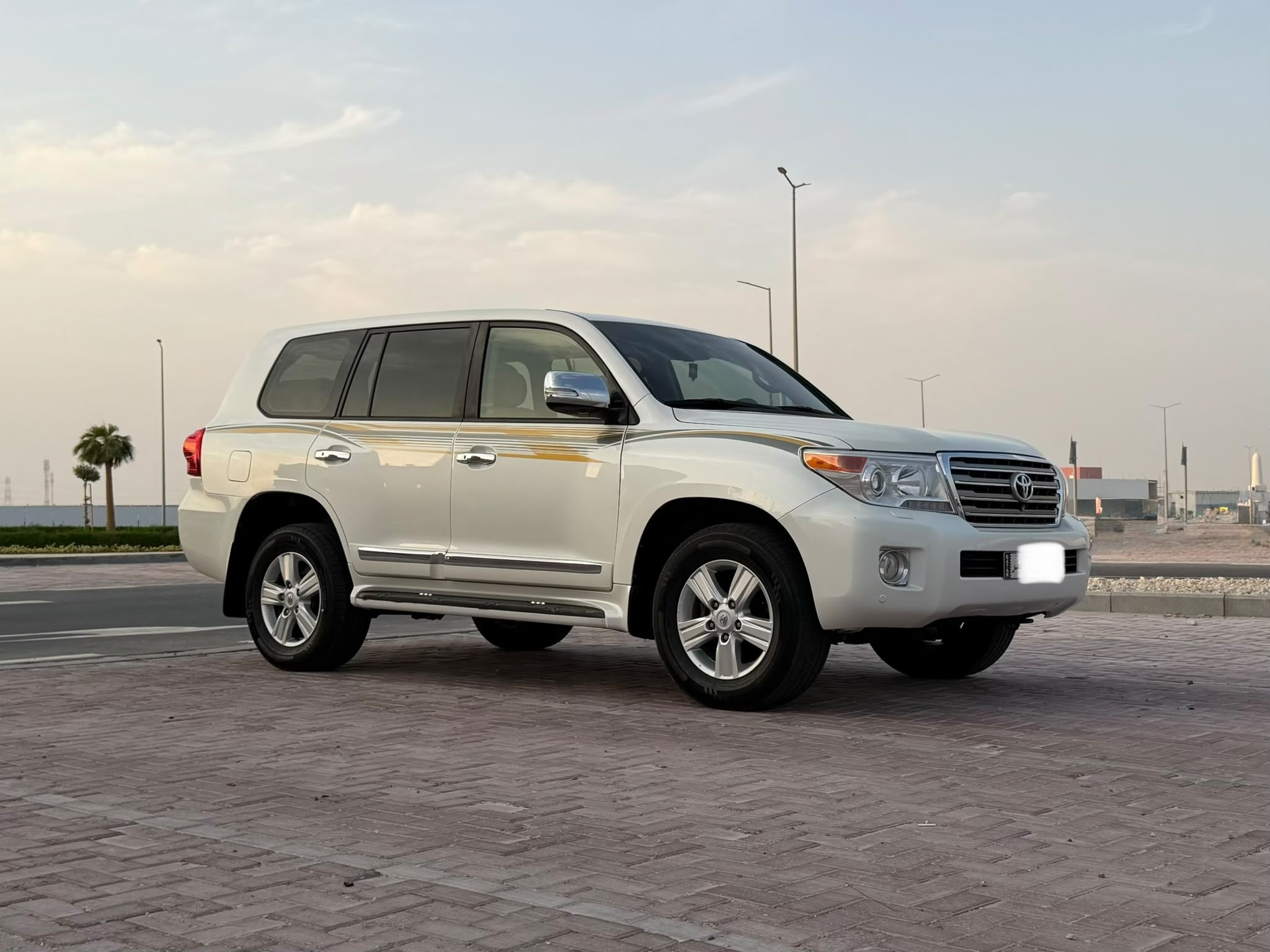 Toyota Land Cruiser GXR v8 2015