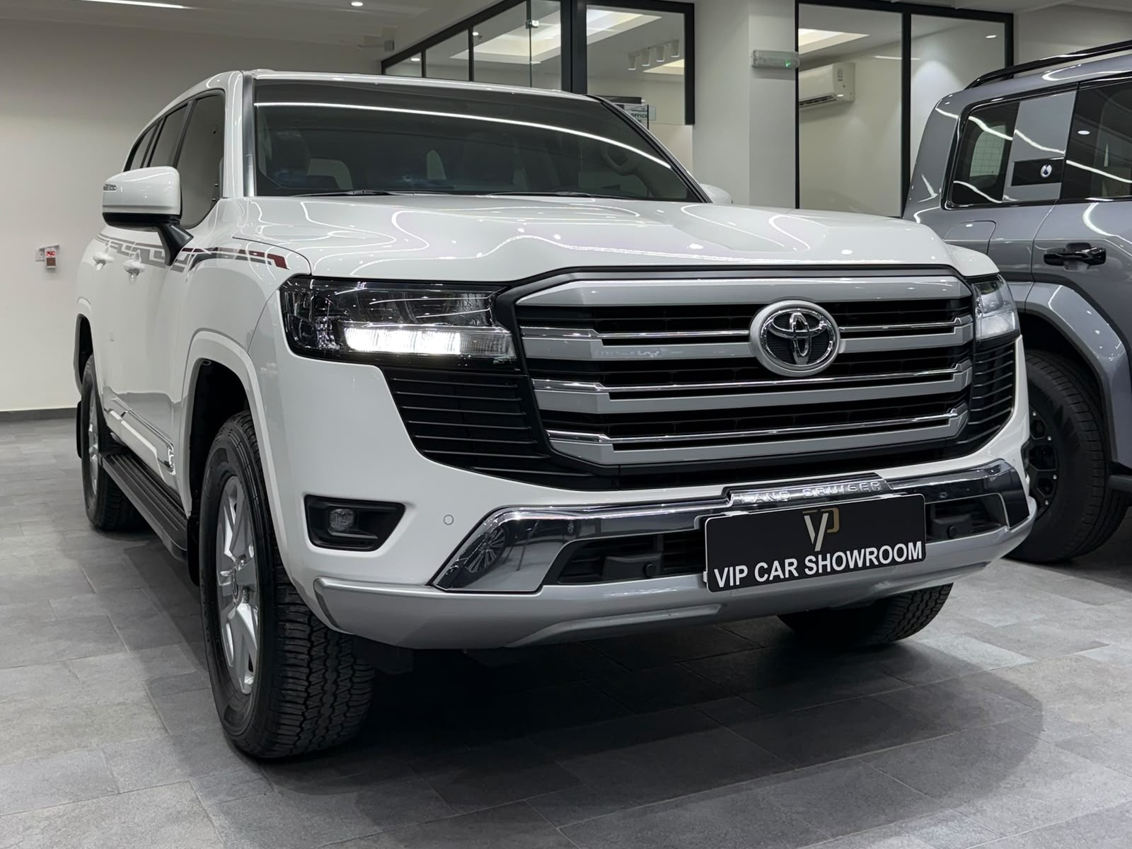 Toyota Land Cruiser GX.R 2026 - Image 1