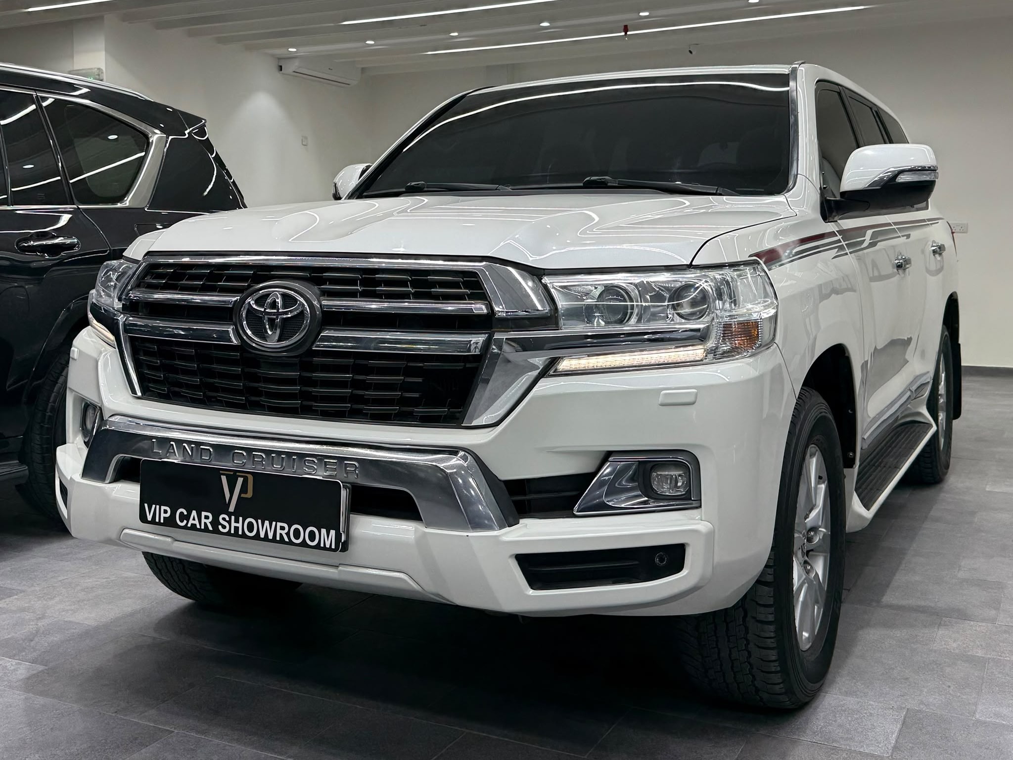Toyota Land Cruiser GXR v8 2016 - Image 3