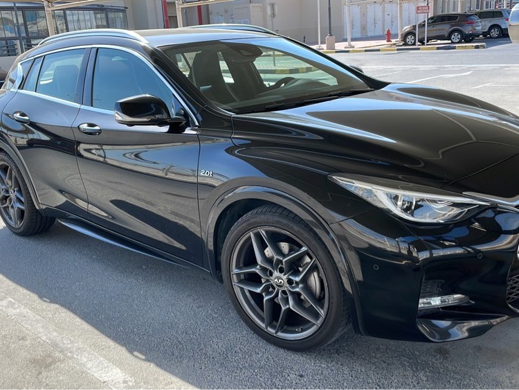Infiniti Q30S 2017 - Image 2