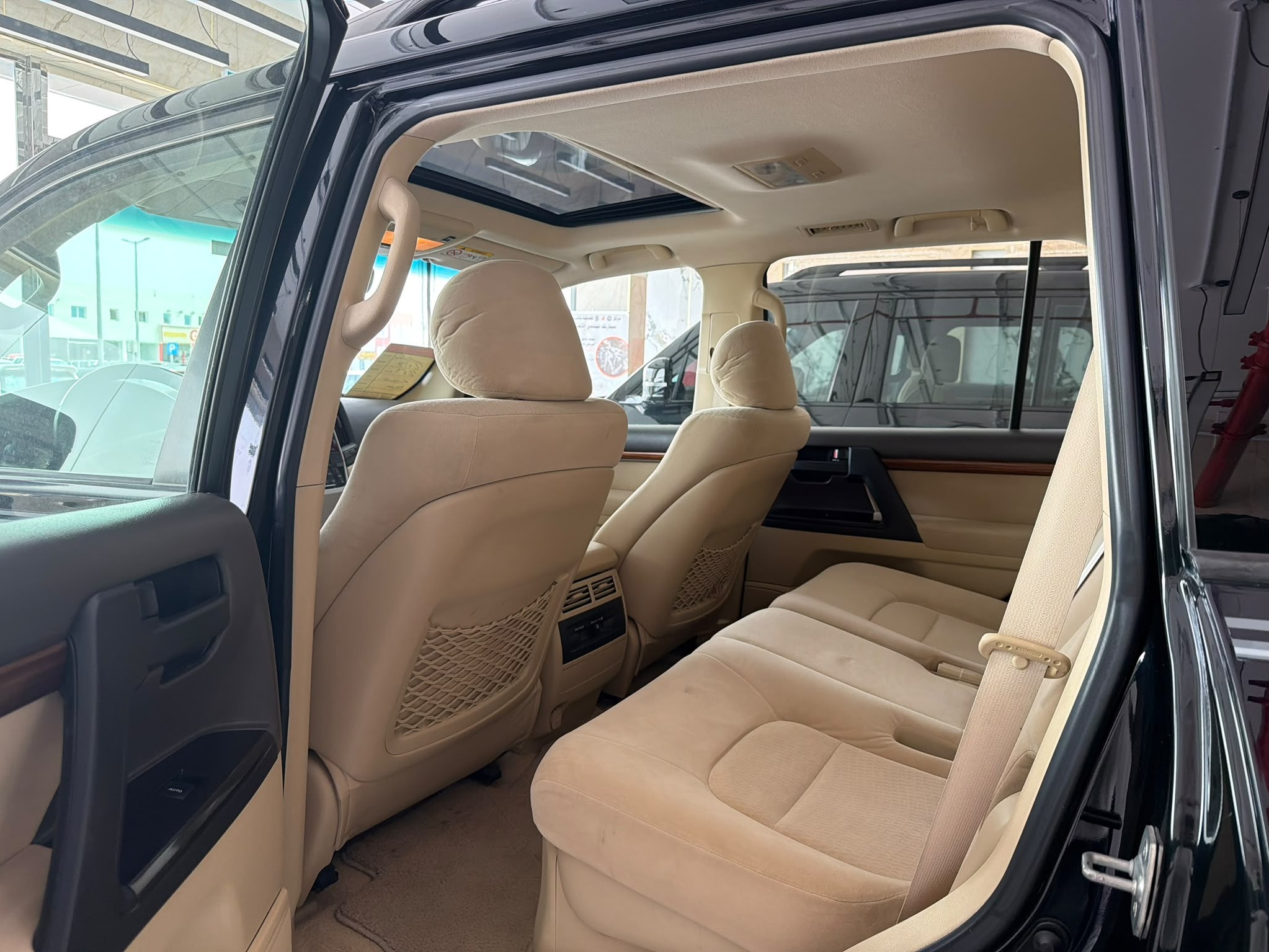 Toyota Land Cruiser GXR v8 2017 - Image 4