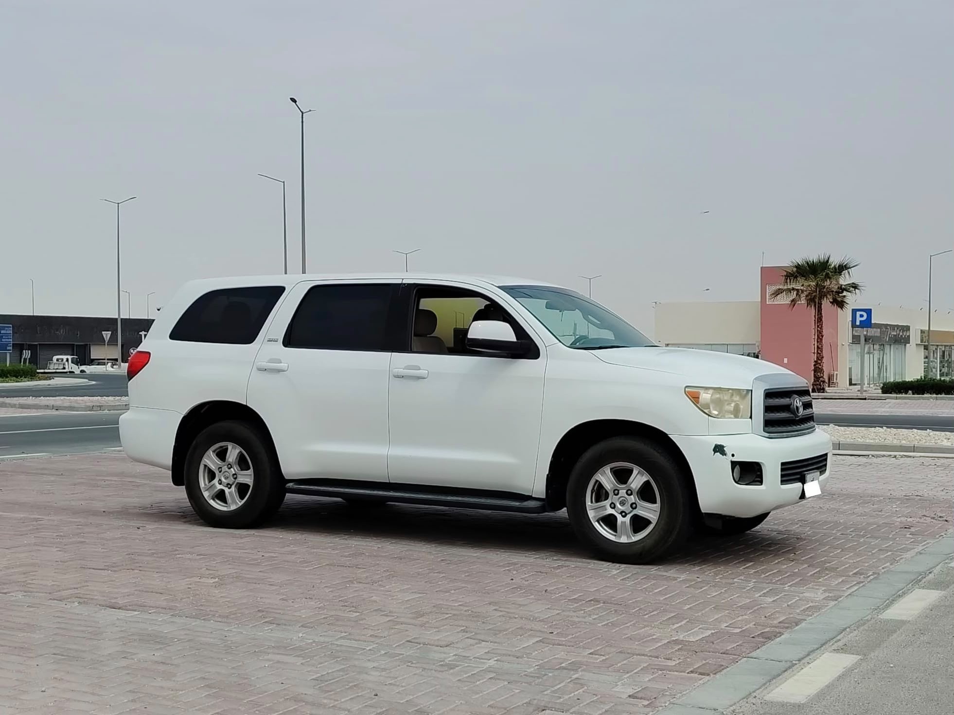Toyota Sequoia SR5 2013 - Image 1