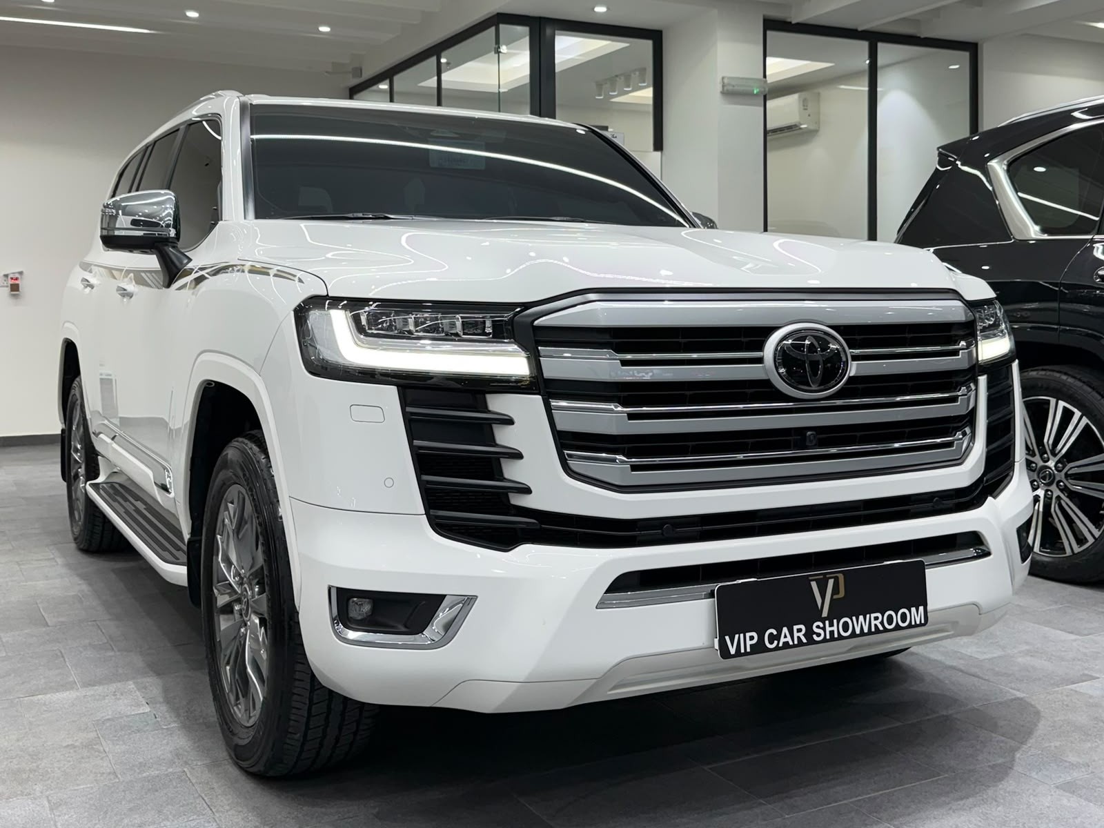 Toyota Land Cruiser VXR Twin Turbo 2025 - Image 1