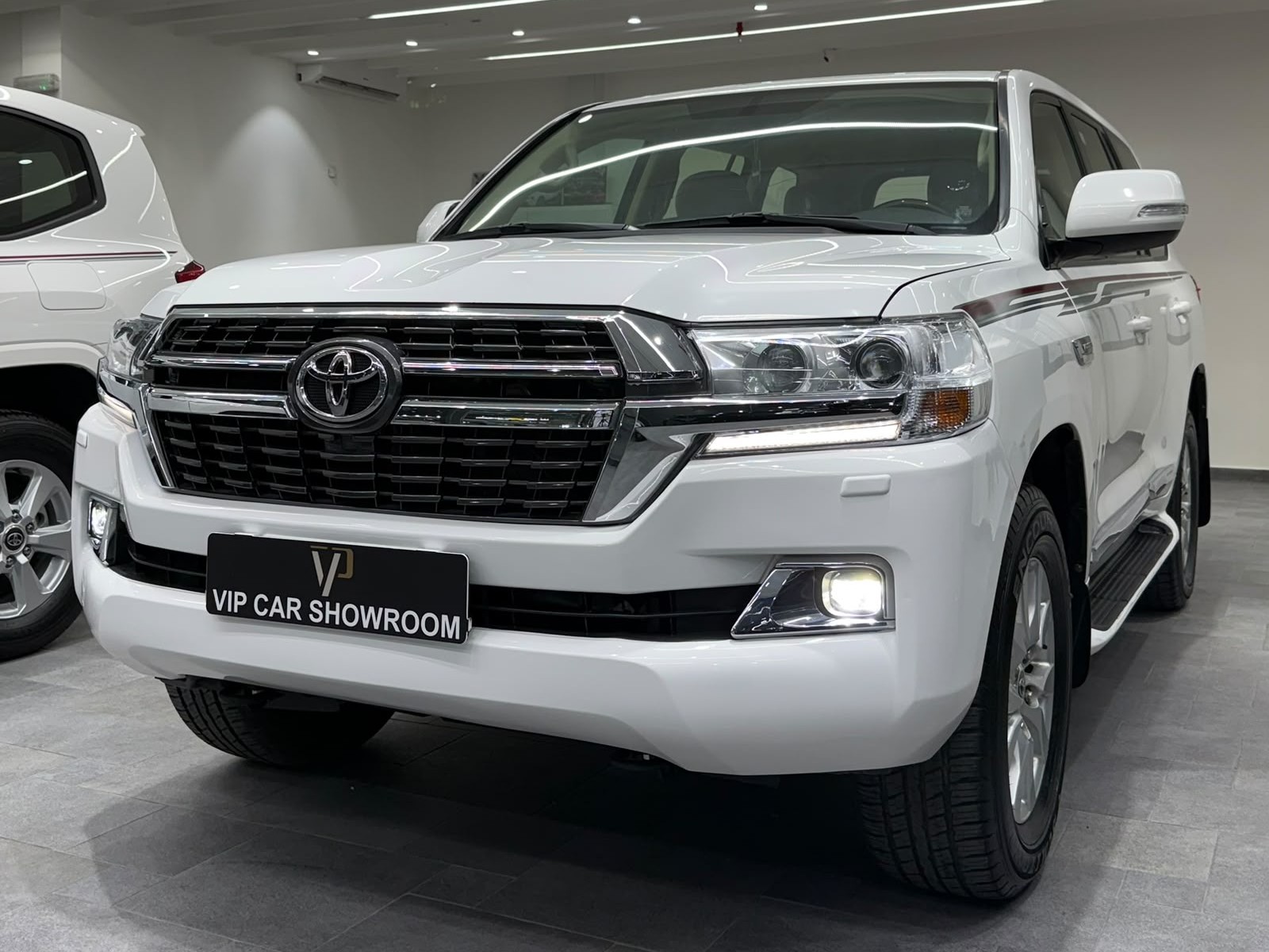 Toyota Land Cruiser GXR v6 2021 - Image 3