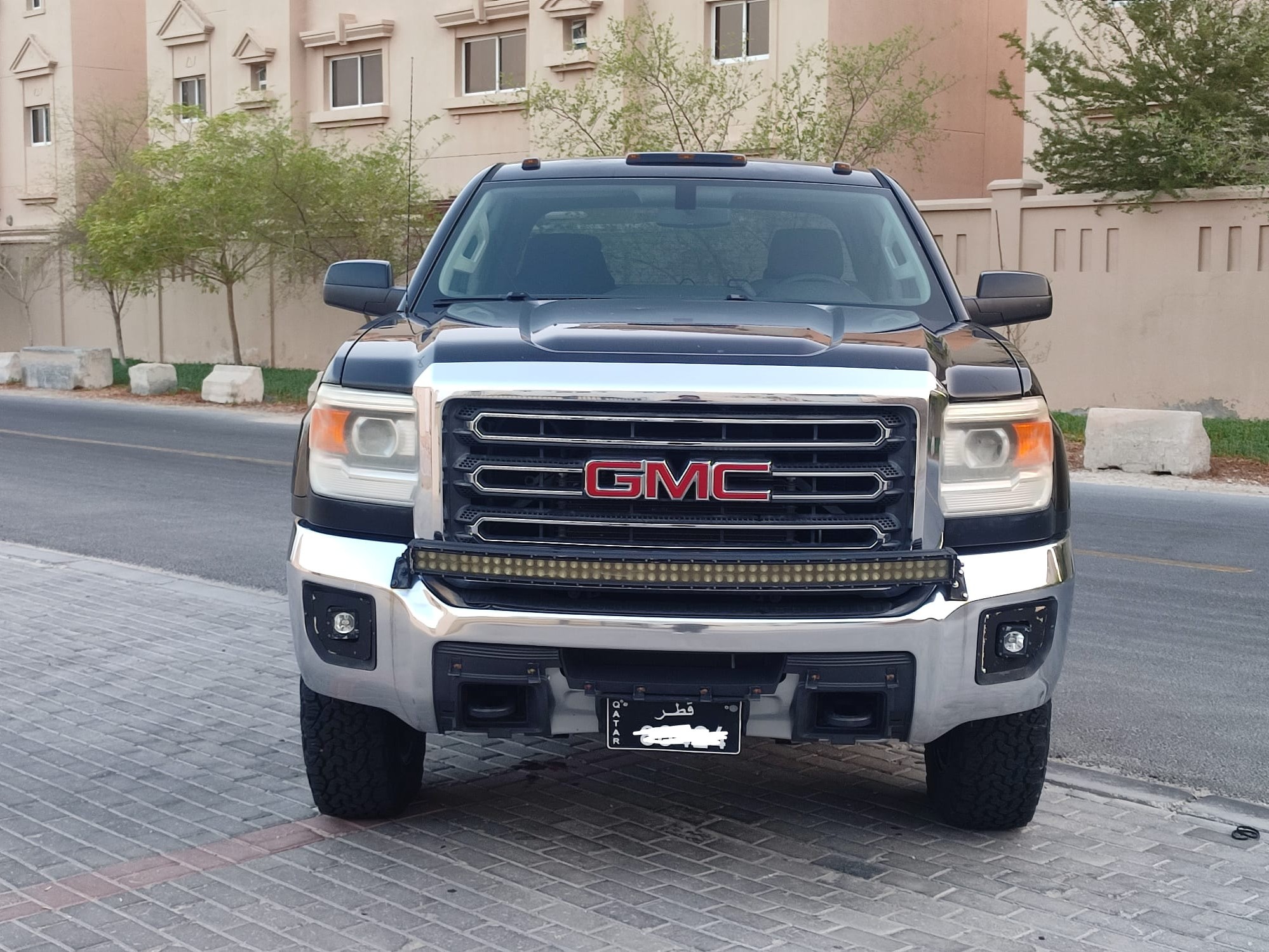 GMC Sierra 2014 - Image 2