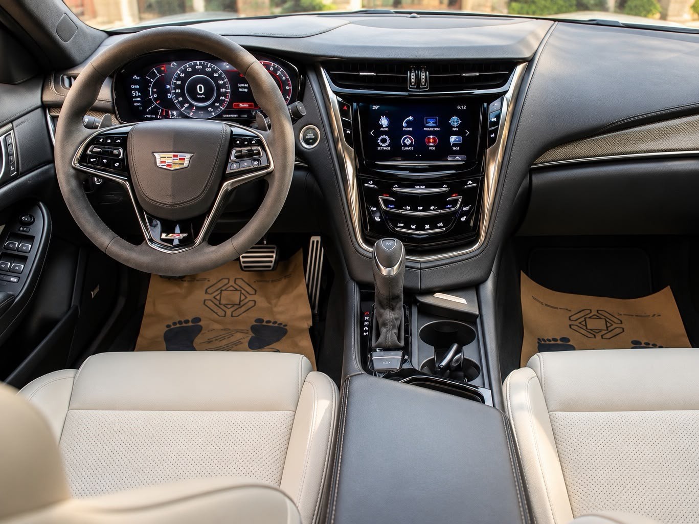 Cadillac CTS V-Supercharger v8 2017 - Image 4