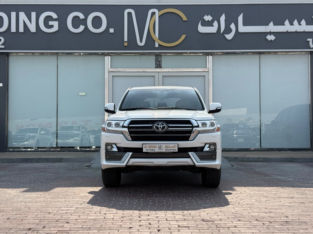 Toyota Land Cruiser VX.R 2018 - Image 2