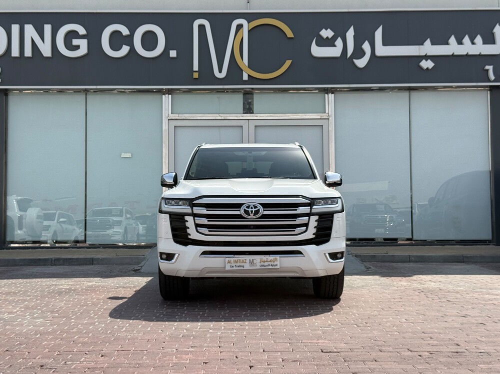 Toyota Land Cruiser VXR Twin Turbo 2022 - Image 2