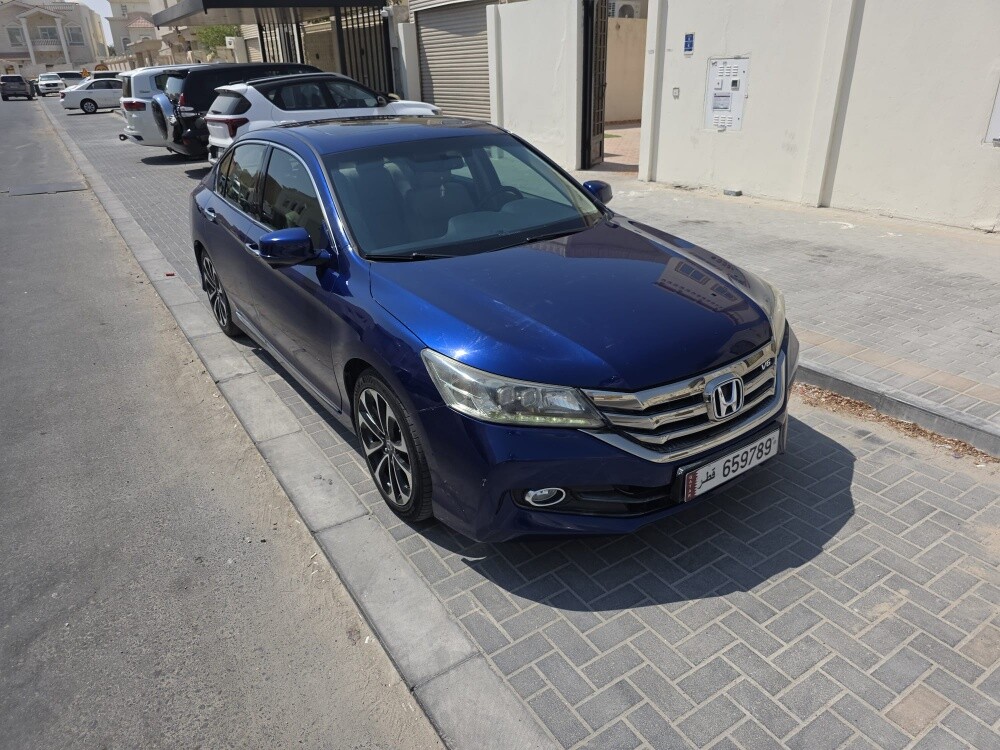 Honda Accord sports  V6 2015 - Image 1