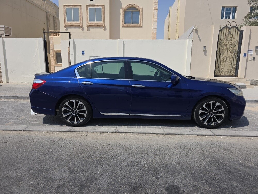 Honda Accord sports  V6 2015 - Image 3