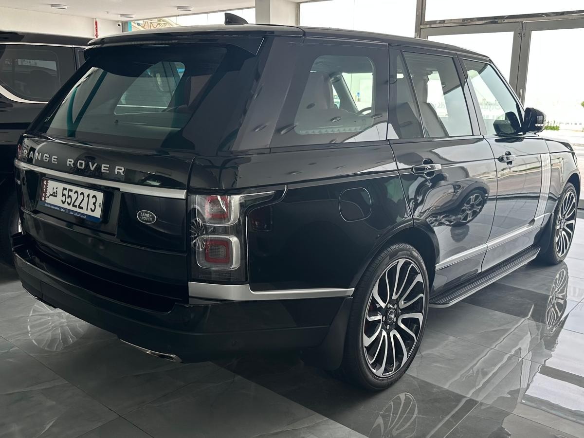 Land Rover Range Rover Vogue Autobiography 2017 - Image 2