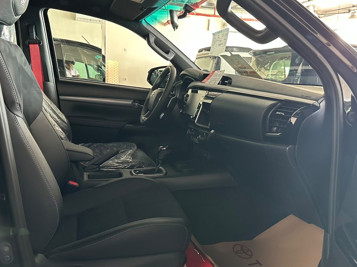Toyota Hilux GR 2026 - Image 3