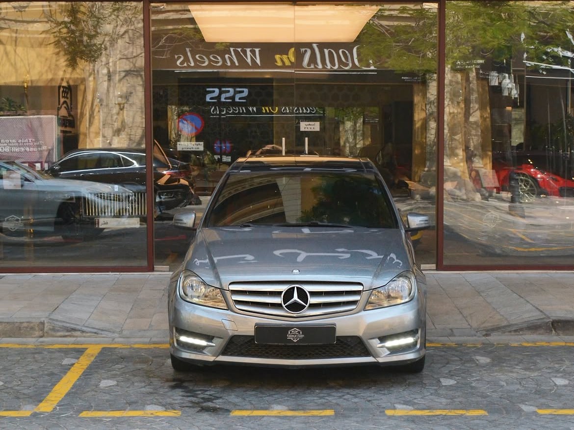 Mercedes-Benz C-Class Sedan 200 2014 - Image 2