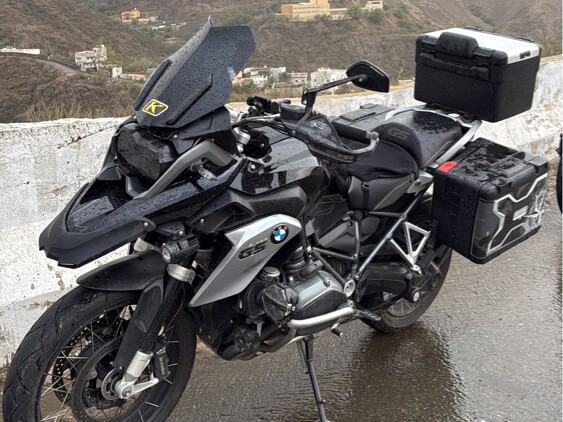 BMW R1200 GS  2016 - Image 1