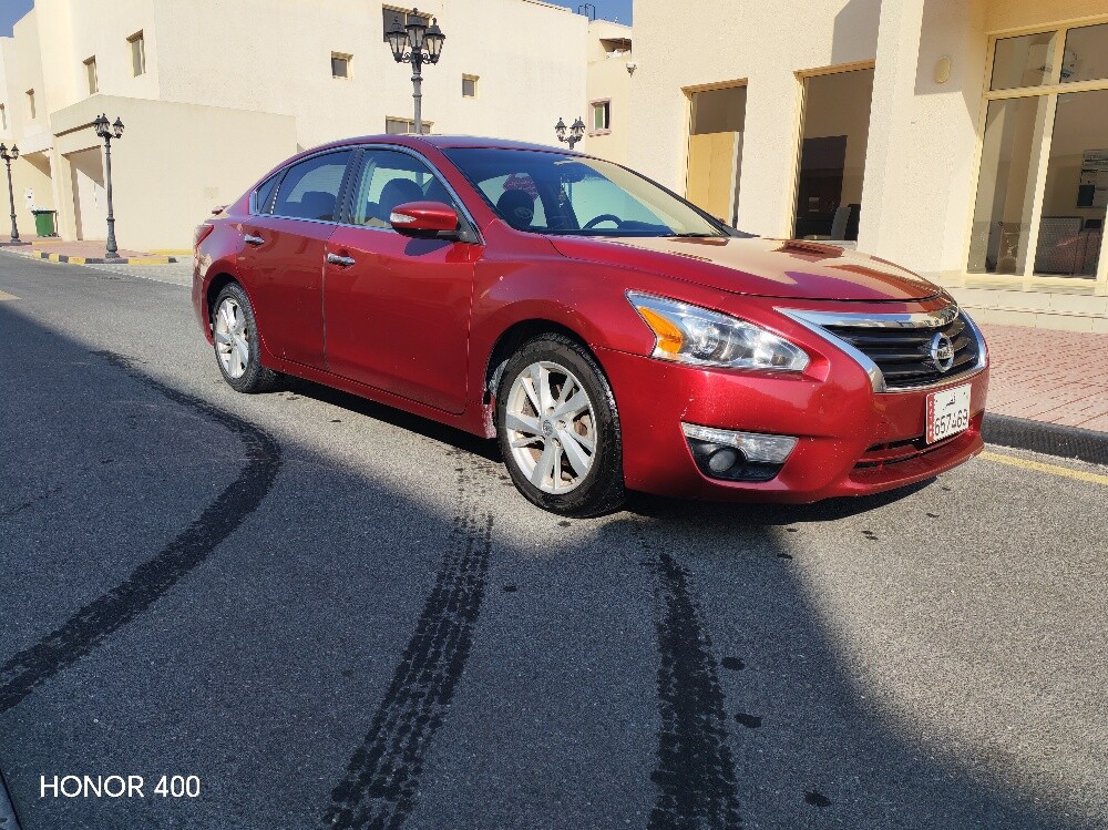 Nissan Altima 2.5 S 2013 - Image 2