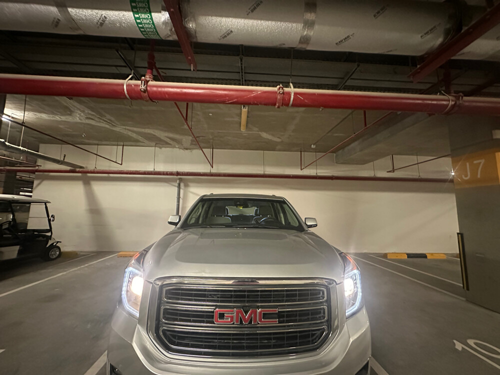 GMC Yukon XL 2015 - Image 2