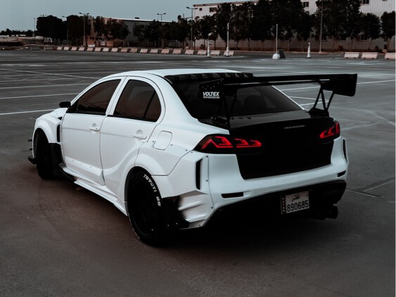 Mitsubishi Lancer Evolution 10 2009 - Image 4