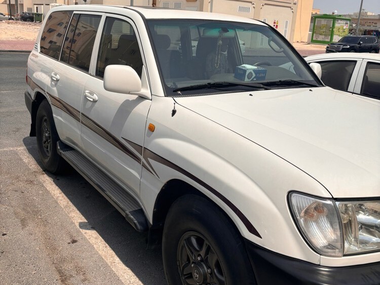 Toyota Land Cruiser GX 2001 - Image 2