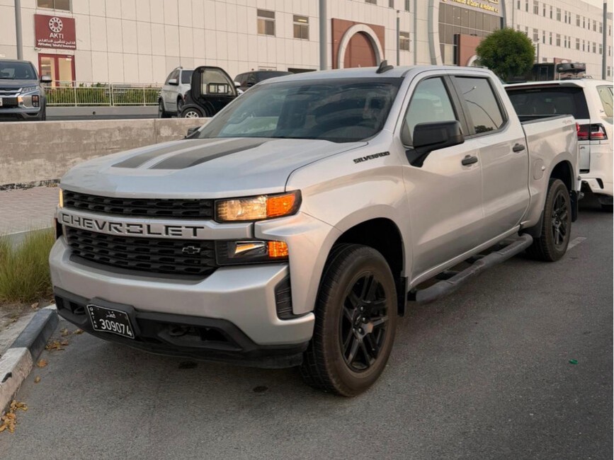 Chevrolet Silverado 2021 - Image 1