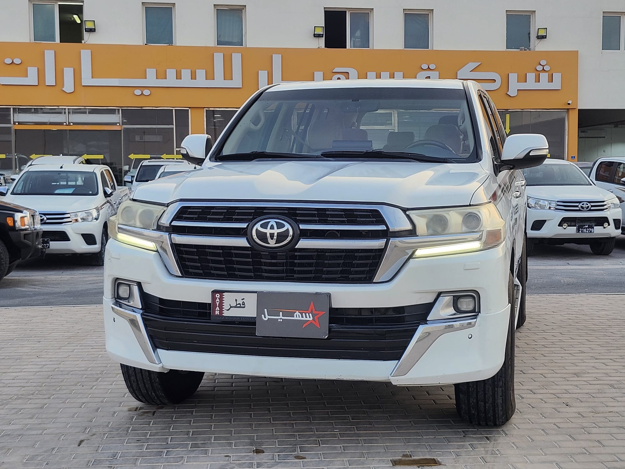 تويوتا لاند كروزر جي اكس ار v8 2016 - Image 1