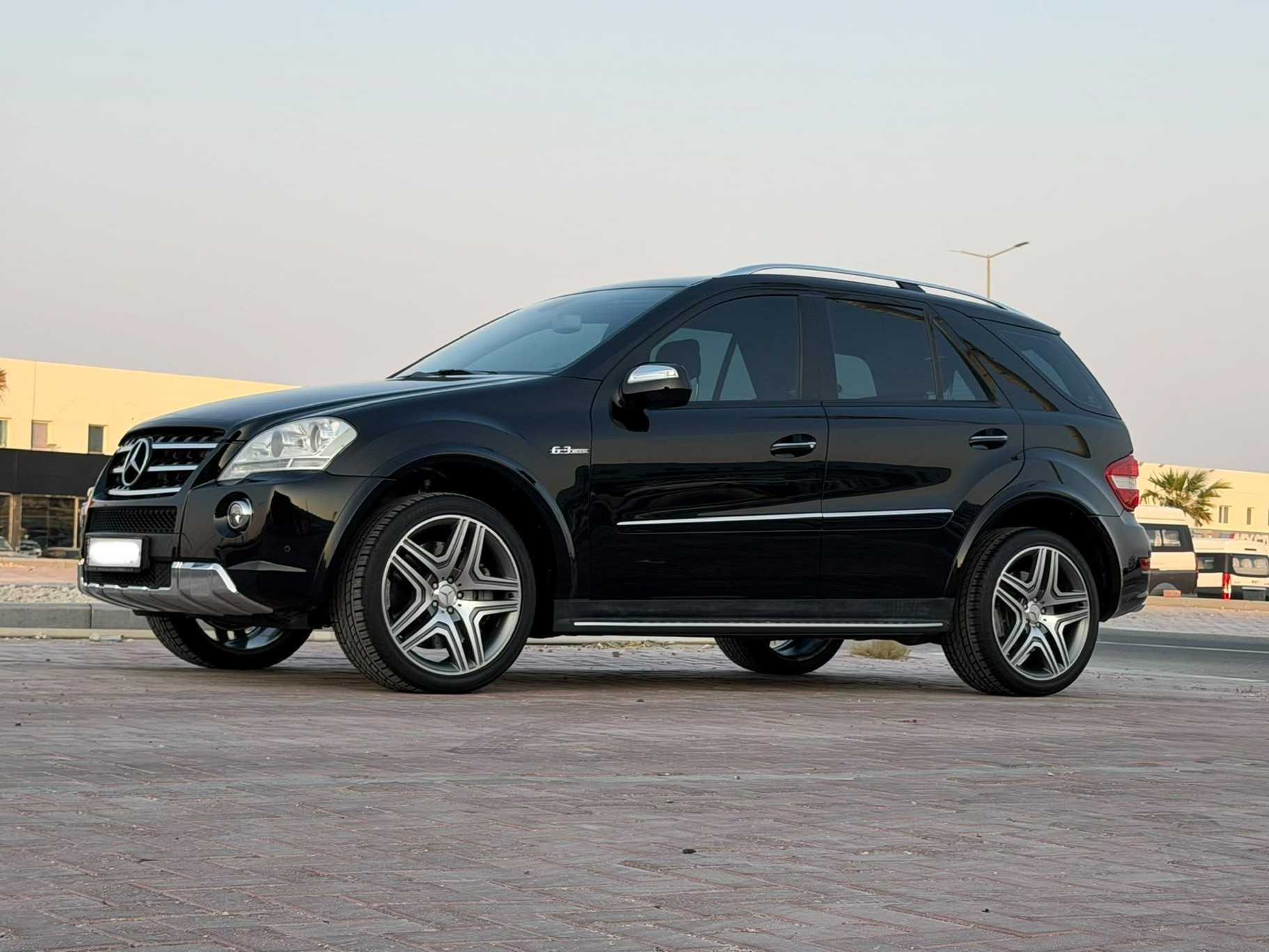 Mercedes-Benz ML-Class 63 2010 - Image 3