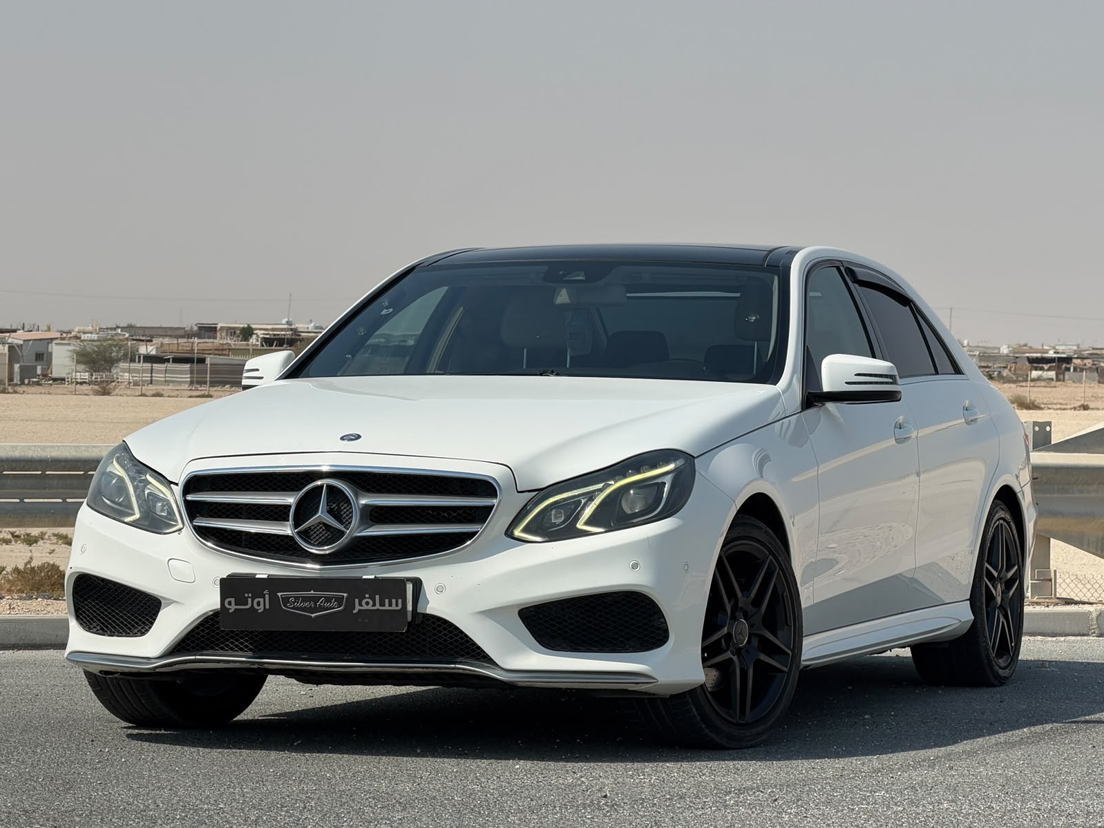 Mercedes-Benz E-Class Sedan 300 2014 - Image 3