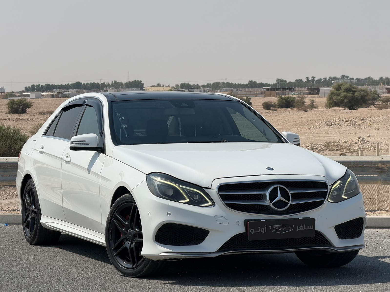 Mercedes-Benz E-Class Sedan 300 2014 - Image 1