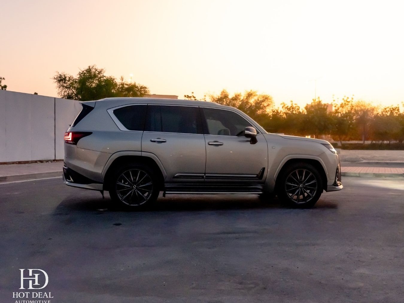 Lexus LX 600  F-Sport 2026 - Image 4