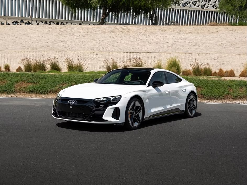 Audi RS e-tron GT 2022 - Image 1