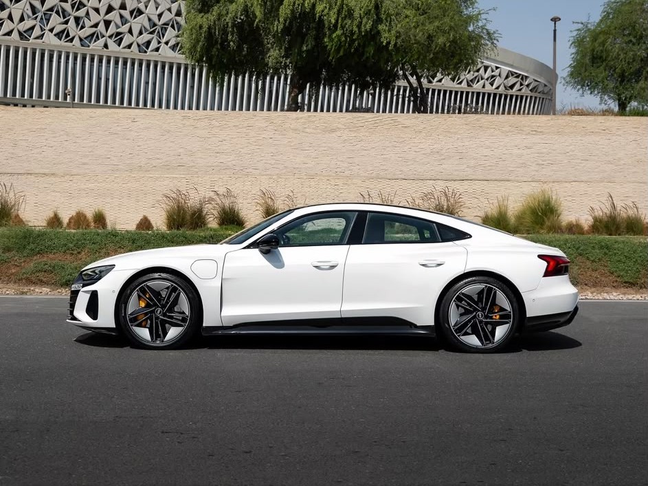 Audi RS e-tron GT 2022 - Image 3