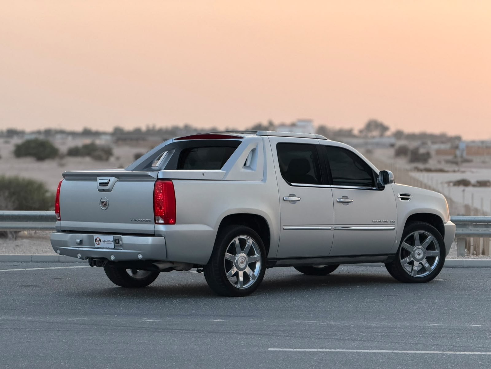Cadillac Escalade EXT 2013 - Image 4