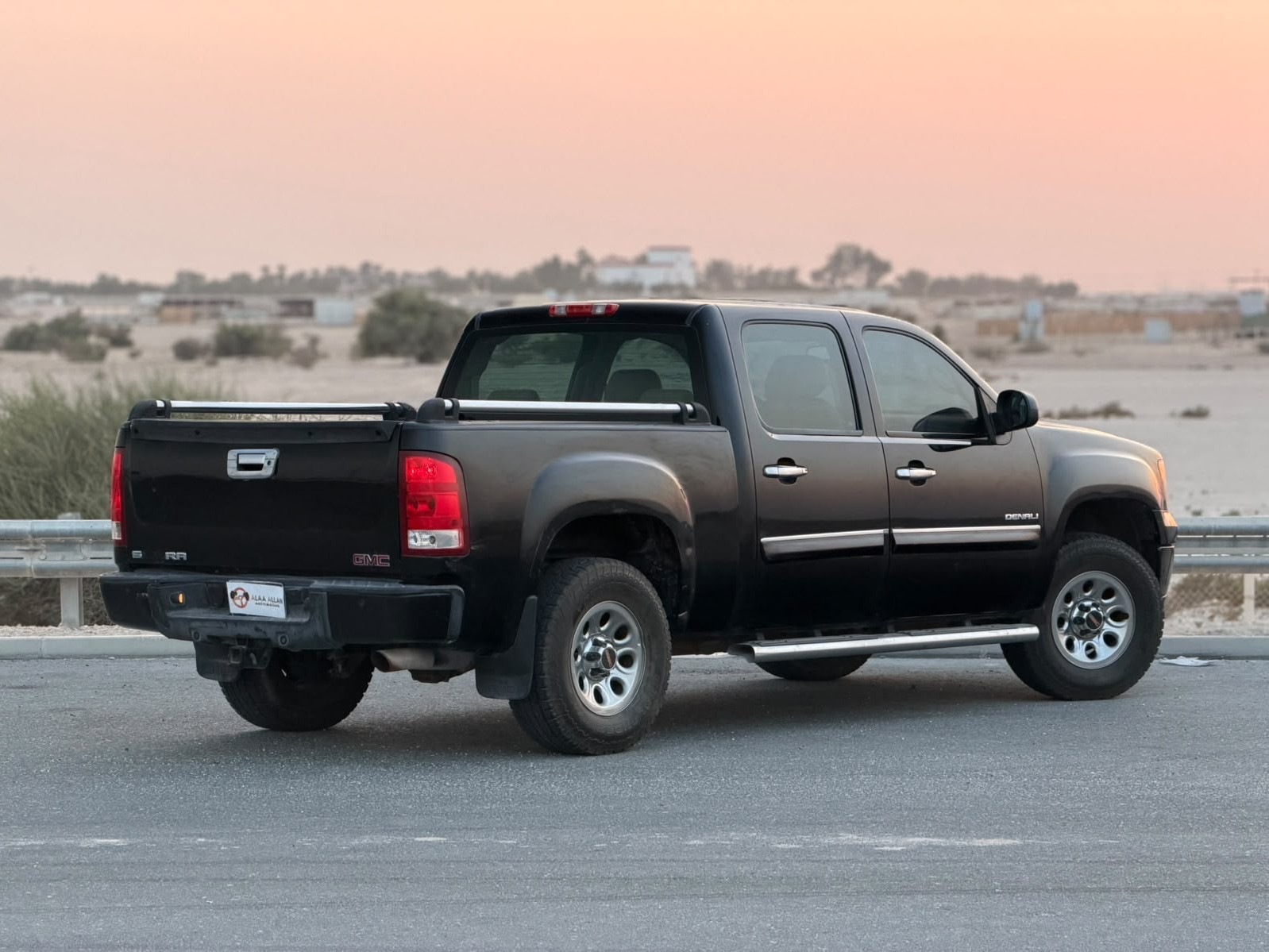 GMC Sierra Denali 2012 - Image 4