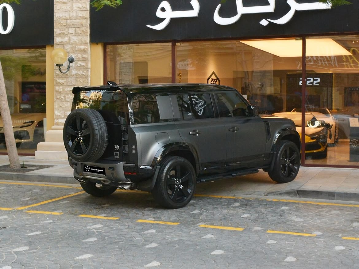 Land Rover Defender 2025 - Image 4