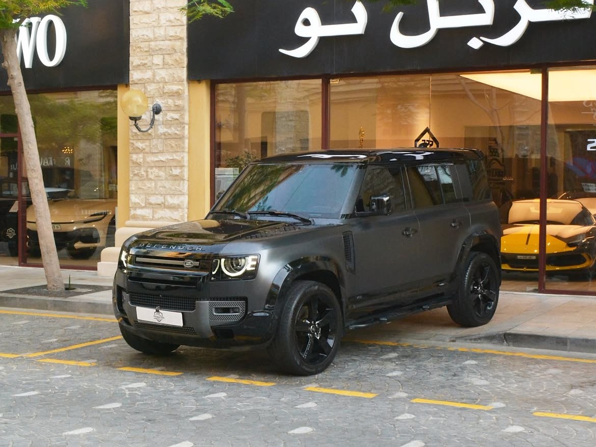 Land Rover Defender 2025 - Image 1